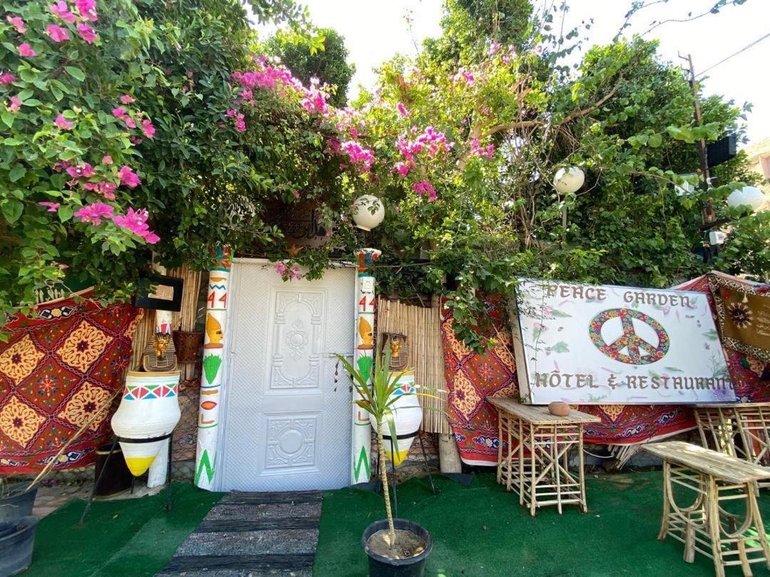 Peace Garden Hostel & Camp Luxor Esterno foto